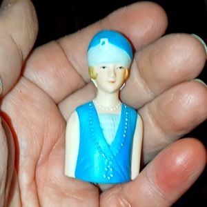 AVON COLLECTIBLE FLAPPER GIRL